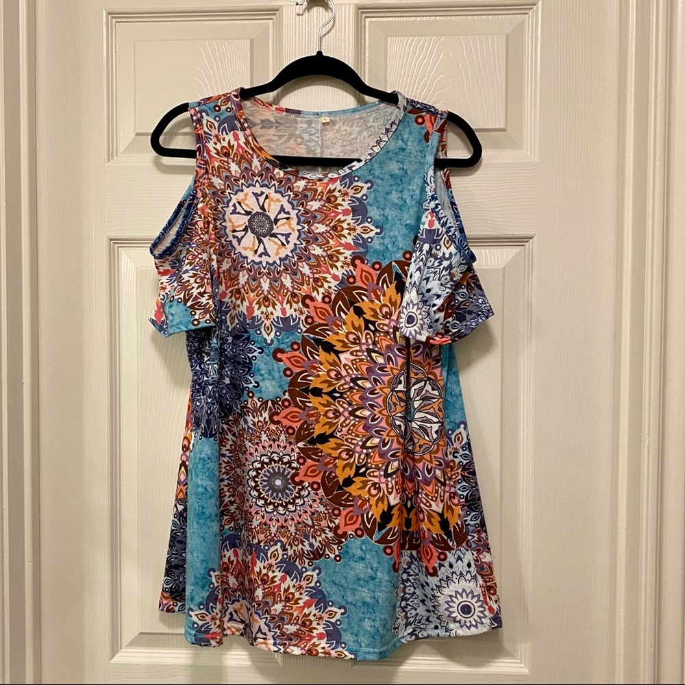 Cold shoulder swing tunic
